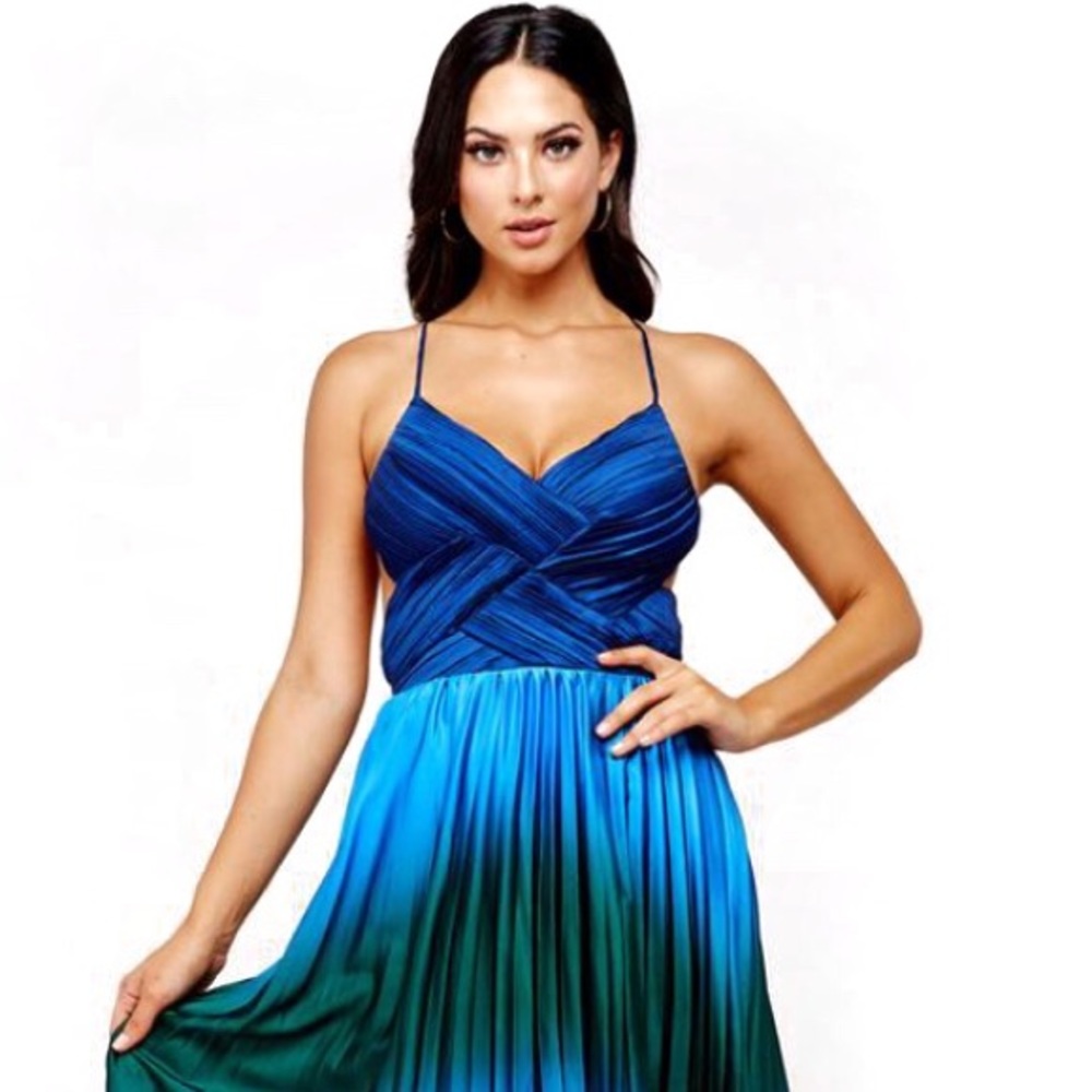 Pleated Dyed Maxi Open Back Blue Dress - Picture 7 of 8